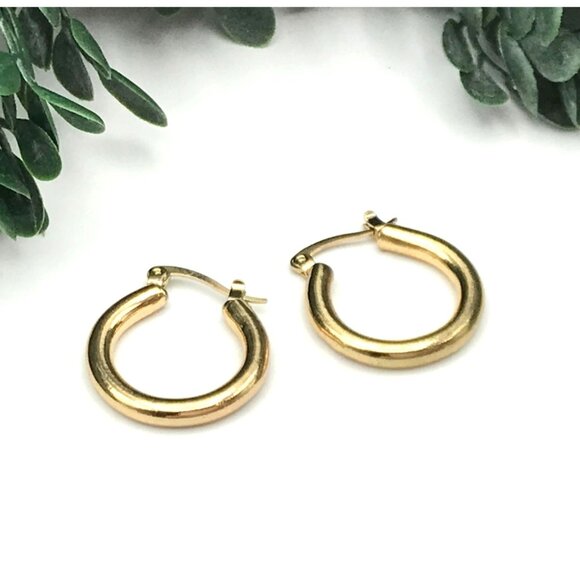 Vintage Gold Tone Hoop Earrings 1" dia - Picture 3 of 4